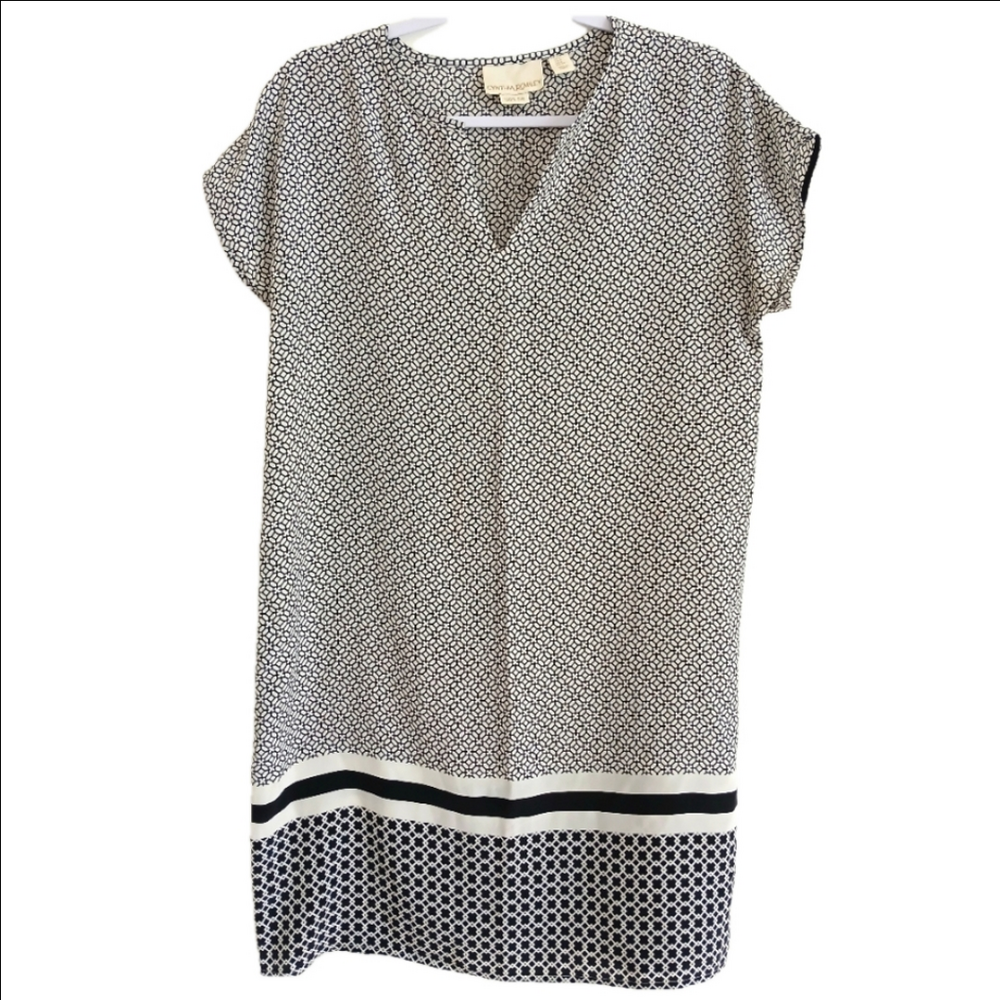 CYNTHIA ROWLEY Silk Shift Dress Cap Skeeves Sz S   (4-6)